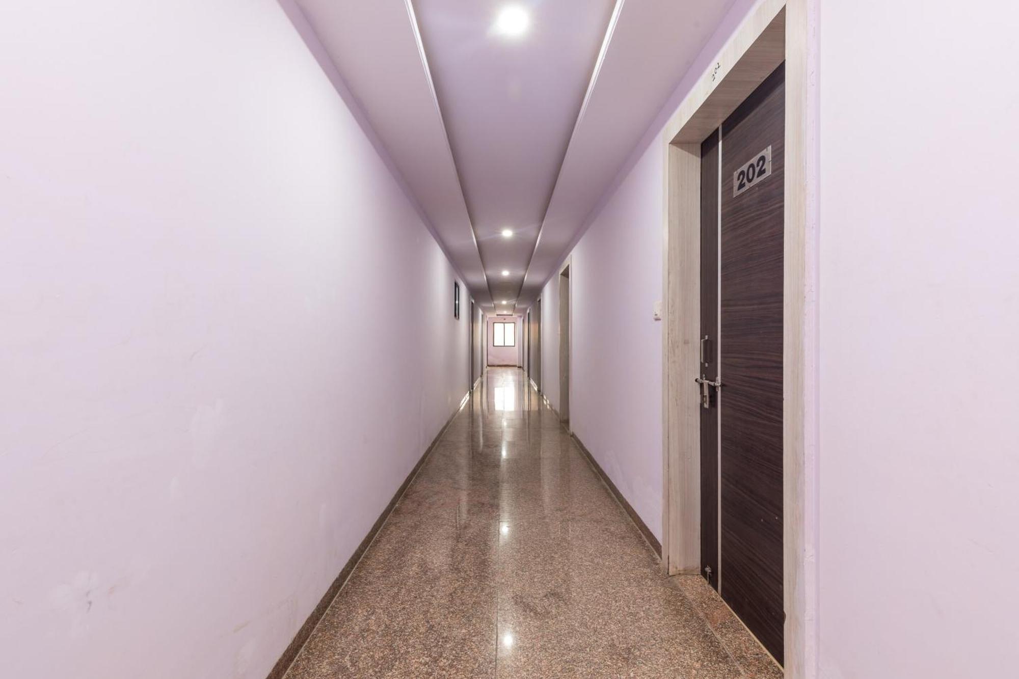OYO 45905 Prince Palace Ratlām Exterior foto